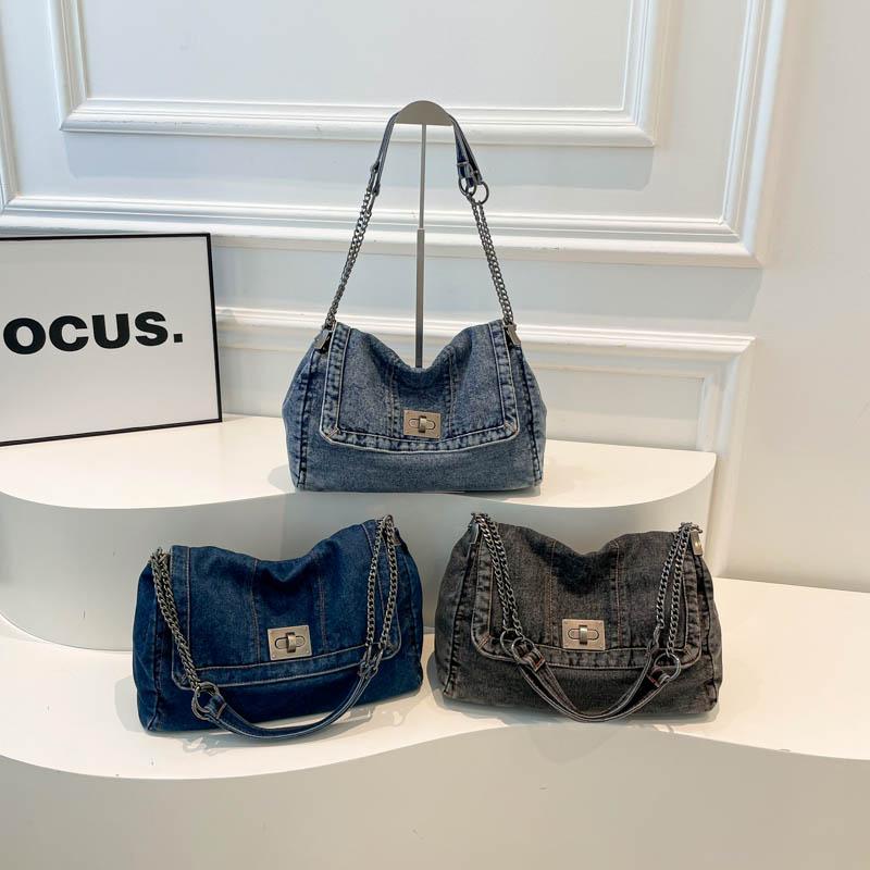Vintage Denim Bag Women's Chain Shoulder Bag Large Capacity Commuter Tote Bag