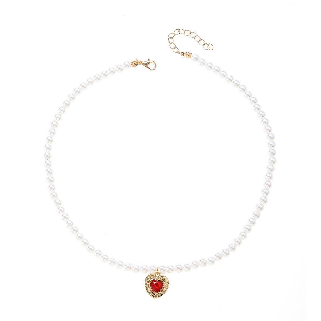 Retro-Perlenkette mit Rubin-Herzanhänger - Europäischer & Amerikanischer Stil