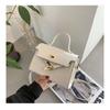 Minimalistische Faux-Leder-Schultertasche mit Schlossverschluss für Damen Trendige Crossbody-Tasche
