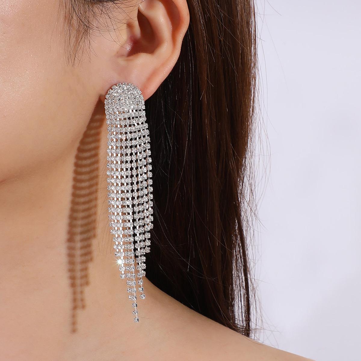 

Creative Earrings, Retro Exaggerated Diamond-set Beaded Fringed Earrings