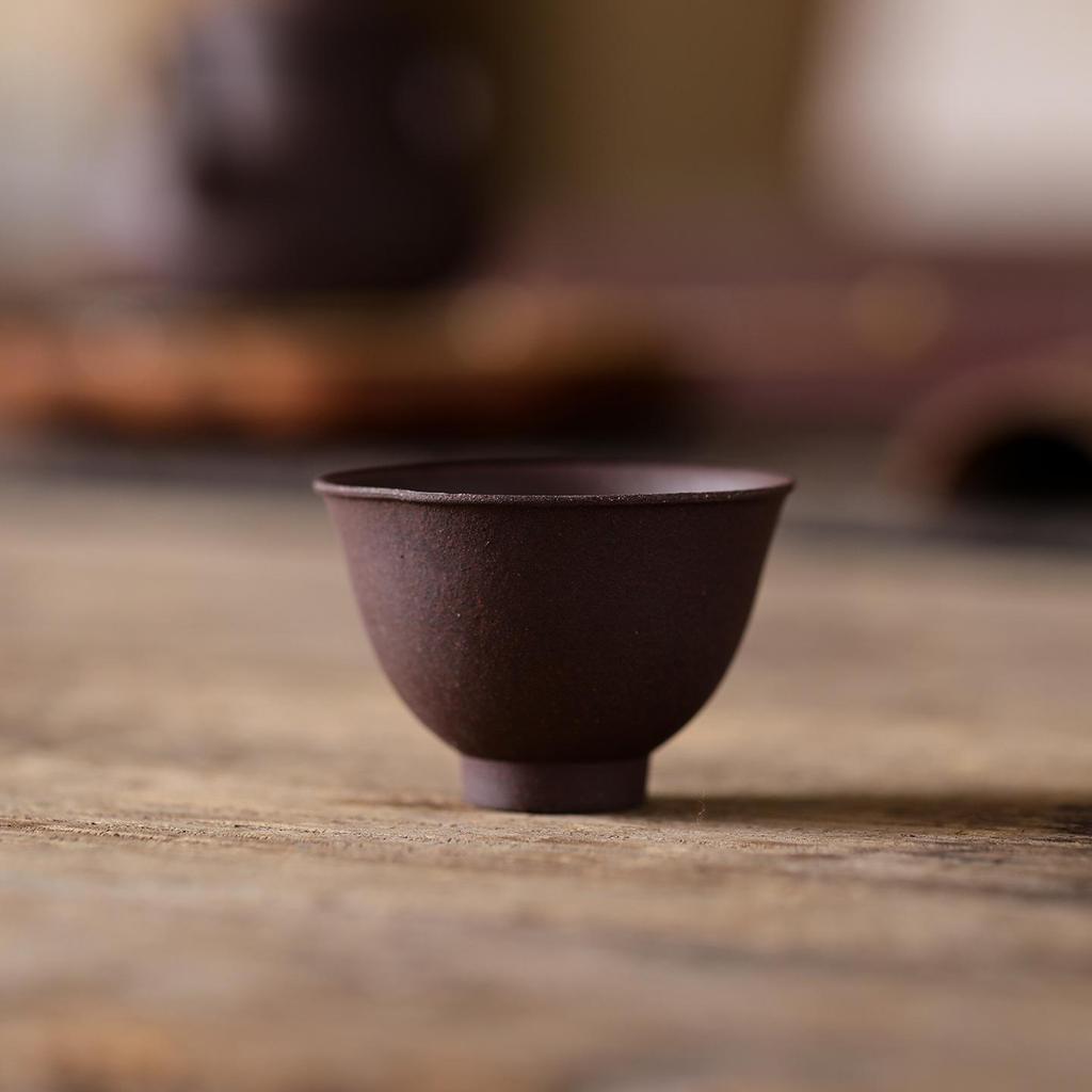 Handcrafted Purple Clay Master Tea Tasting Cup - High-End Chinese Ceramic for Kung Fu Tea Ceremony