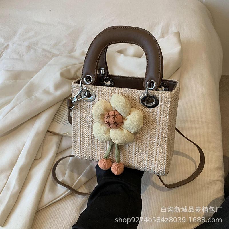 

This year s popular woven portable small bag women s bag 2025 new trendy summer simple straw woven messenger Princess Diana bag