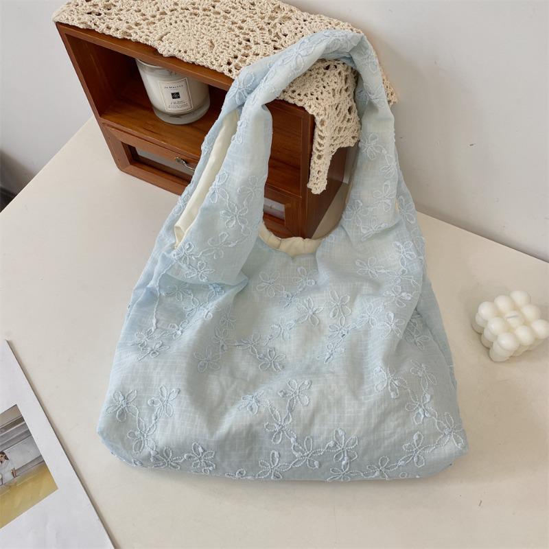 

Small fresh chiffon small flower shoulder back heart bag shopping bag large capacity casual lazy canvas bag синій