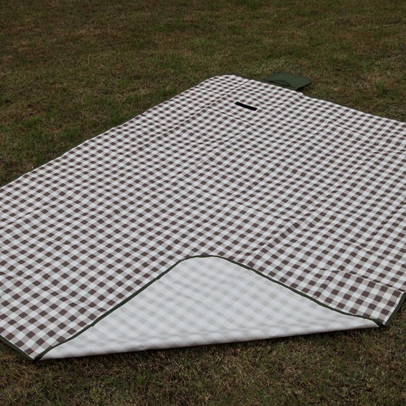 Karierte Outdoor-Picknick- und Campingmatte