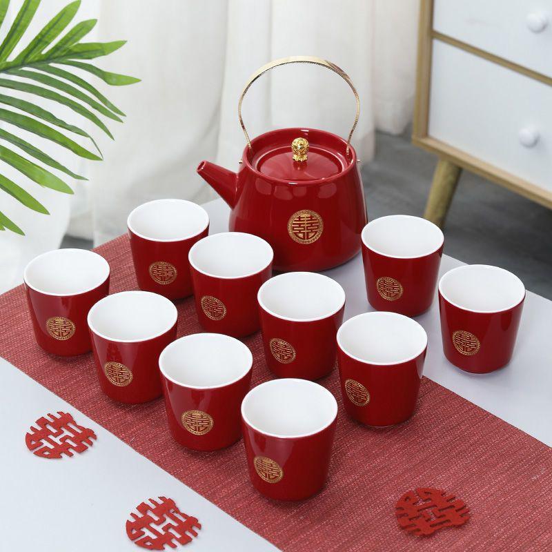 Wedding Tea Set: Elegant Teapot and Cups for Newlyweds' Traditional Ceremony