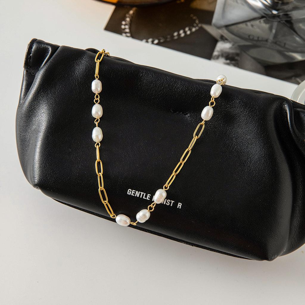 Design Elegant and Elegant 18K Gold, Freshwater Pearl Necklace Versatile Jewelry