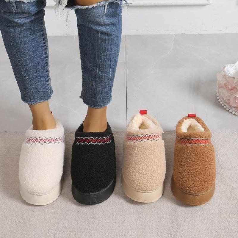 Fashion Women Snow Boots 2025 New Foreign Plus Size Warm Casual Outer Wear Cotton Shoes Women Anti-slip Slip on Shallow Ankle Boots