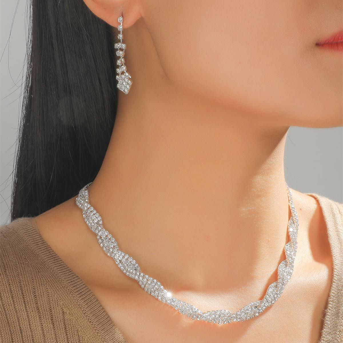 

Elegant Rhinestone Necklace & Earrings Set for Wedding or Evening Party