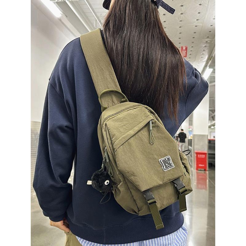 School bag fashionable and versatile new messenger bag lightweight and simple breast bag cycling shoulder sports satchel