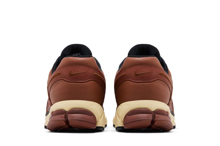 Nike Zoom Vomero 5 Swooshless Pony Sail