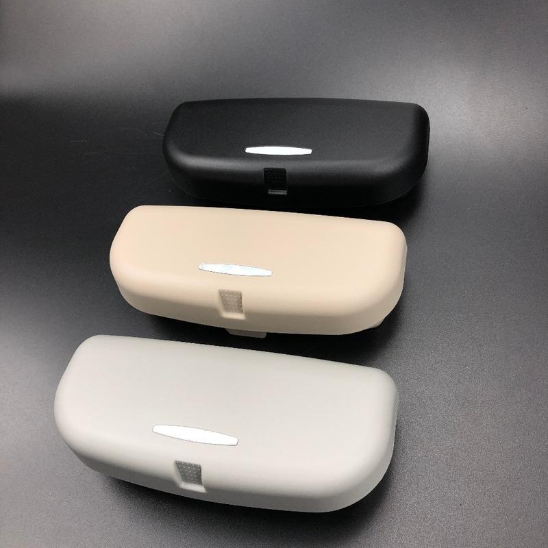 Car-Styling Sun Visor Glasses Case for Land Rover Range Rover Velar Evoque Freelander Discovery Vision Defender