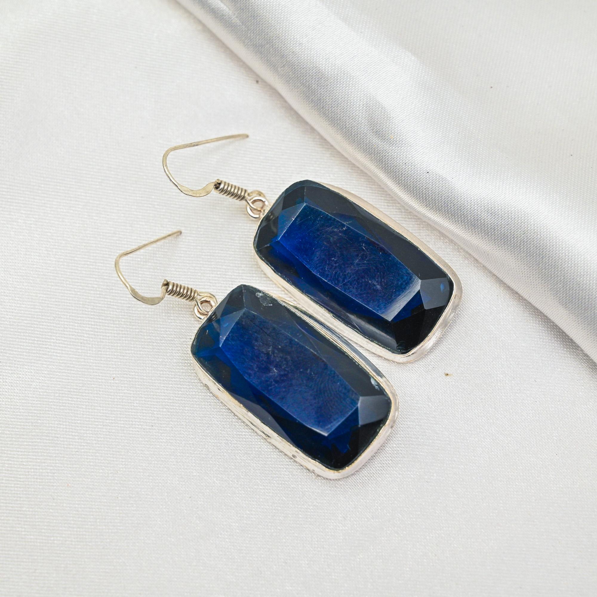 

Серьги с синим сапфиром, серьги с драгоценными камнями ручной работы, серьги из цельного серебра 925 пробы, антикварные ювелирные изделия, для подарка на помолвку 1.96 Inches синий