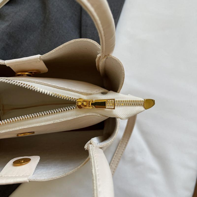 Fashion Vintage Bucket Bag Women PU Leather Top Handle Bag with Checkered Scarf Bow Large Capacity Shoulder Bag for Daily Commute and Outings