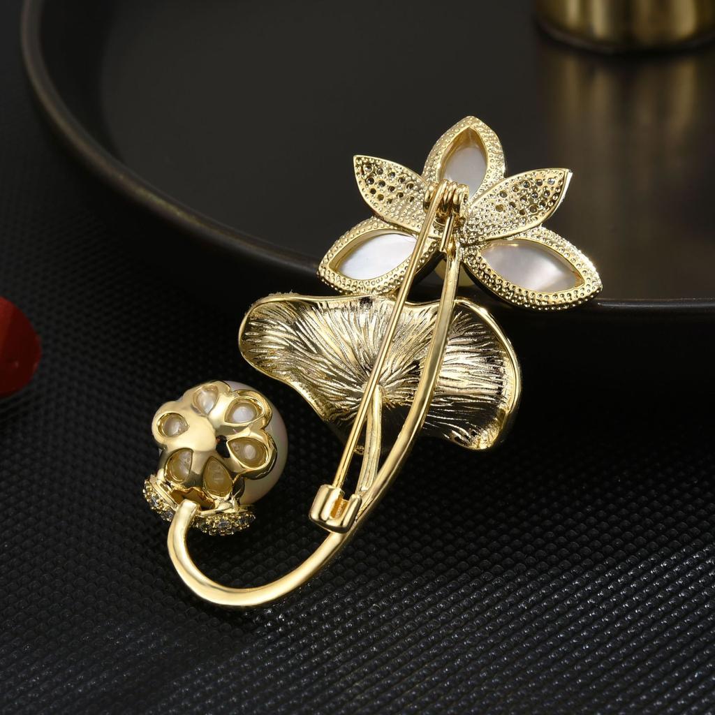 Senior Brooches Flower Leaf Brooch Pins for Women Suit Pendant  Fashion Brooches Jewelry