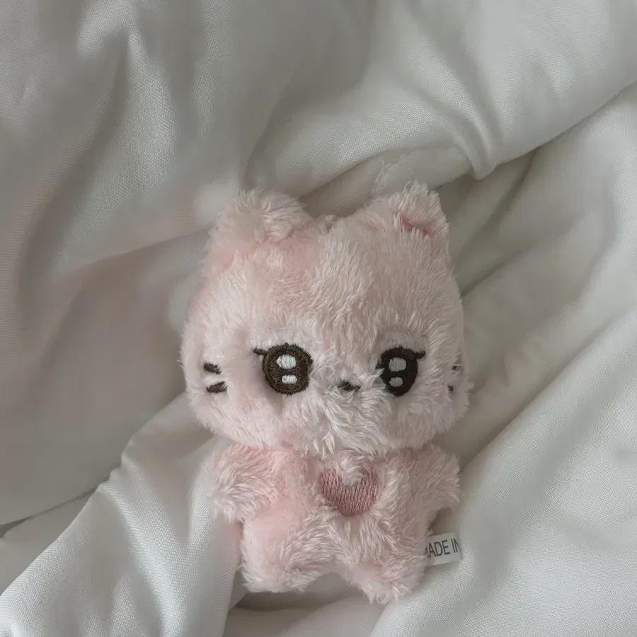 

NewJeans Ханни Продает Куклу