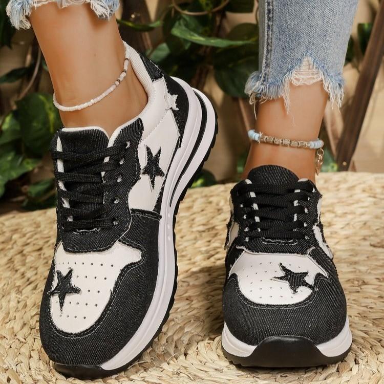 Women's Wide Width Fashion Sneakers with Star Design Breathable Casual Shoes for Fall, Comfortable Athletic Walking Shoes In Extended Sizes