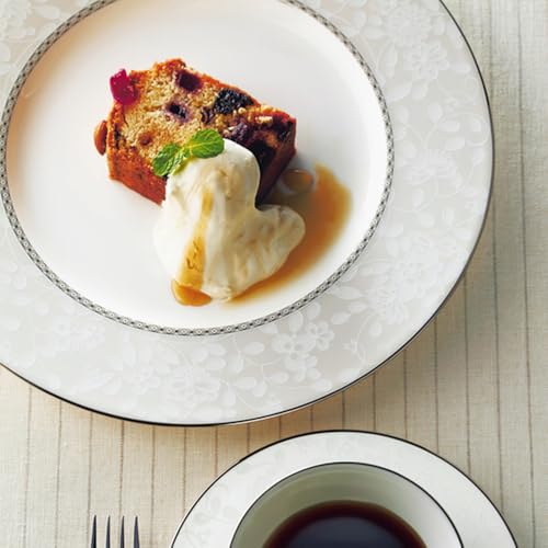 NARUMI Milano Bianca Plate, 21cm, White, with a Floral and Plum Blossom Design, Cute and Stylish, Flat Plate, 51461-1086P