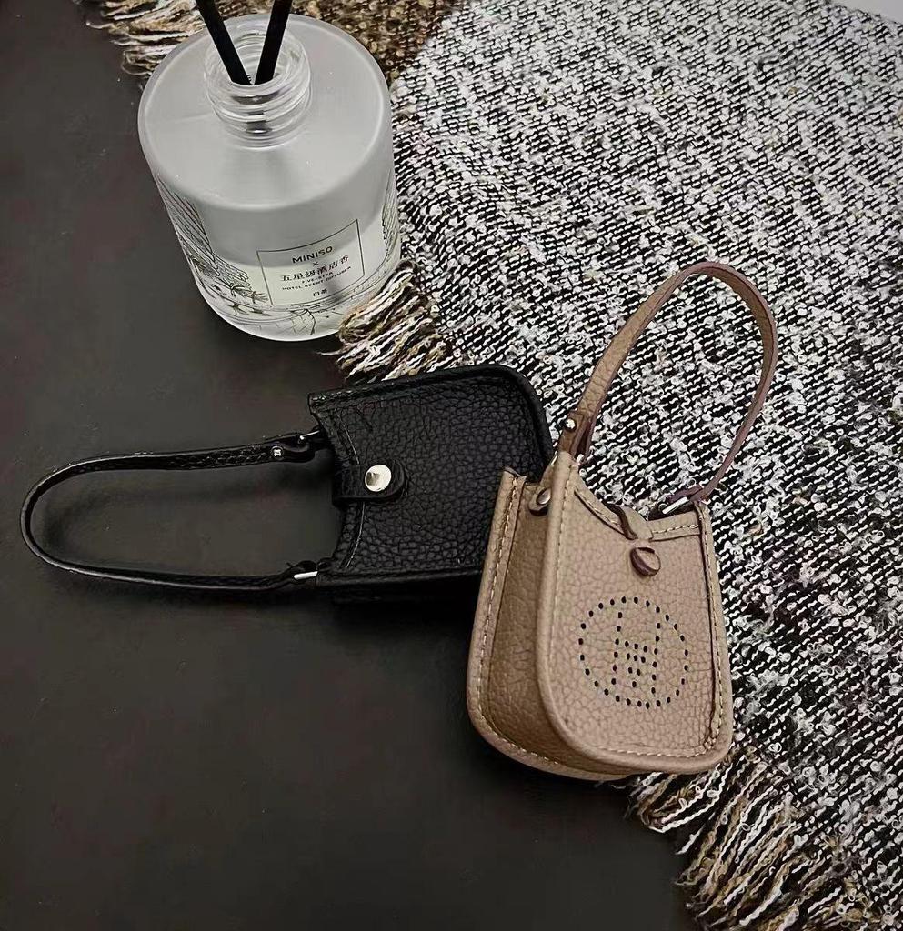 Women's Mini Crossbody Phone Bag - 2023 Lightweight Summer Design for Walks with Kids, Features Small Bag and Phone Pocket