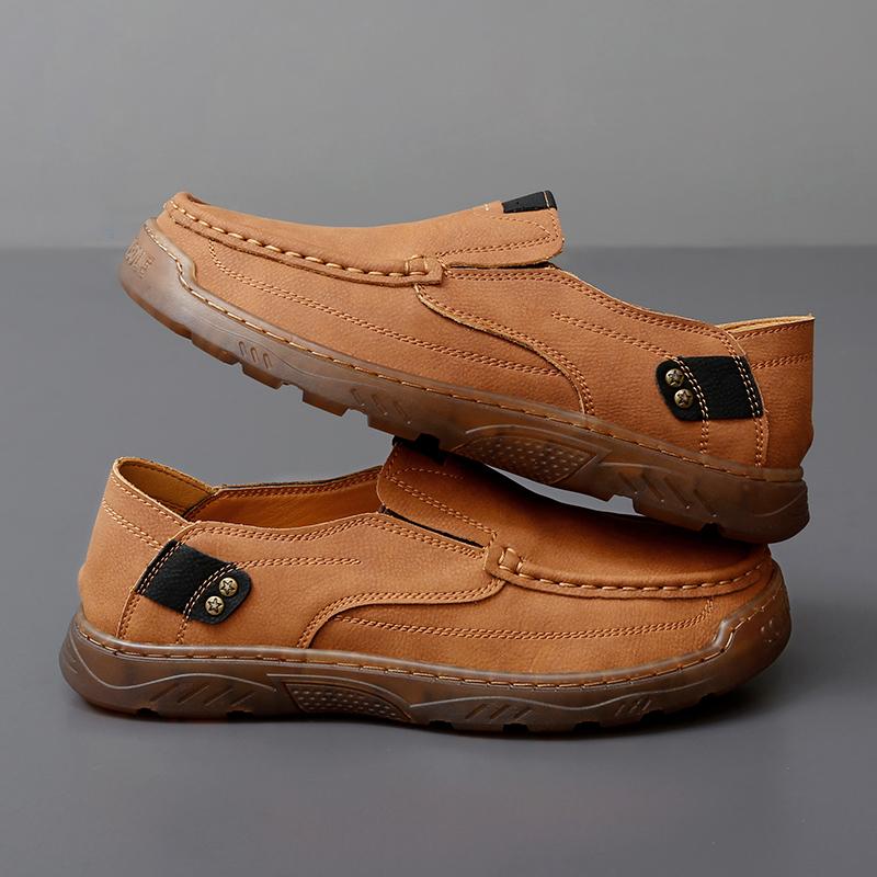 Fashion Large Size Spring And Autumn New Style Casual Shoes For Mens Large Size Beans Shoes Hand Sewn Leather Shoes Casual Flat Bottom