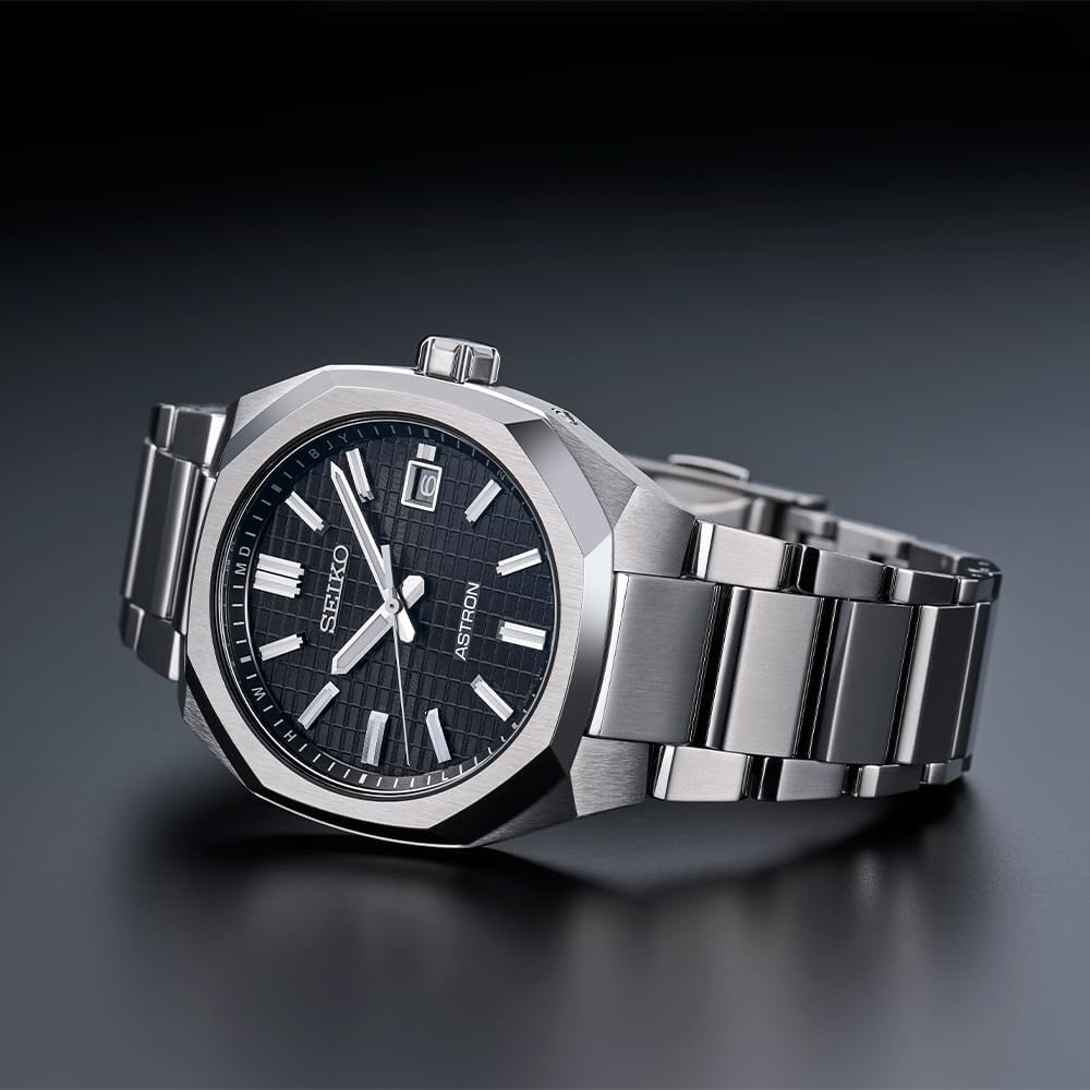 Seiko Astron NEXTER 3. Kolekcja Tytanowy Zegarek Solarny Sterowany Radiowo, Czarny, Srebrny, SBXY063, Męski, Lekki