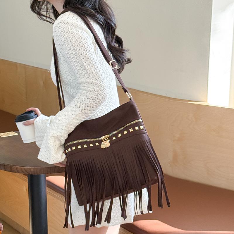 Tassel Shoulder Bag Women's Tote Bag Vintage Large Capacity Crossbody Bag