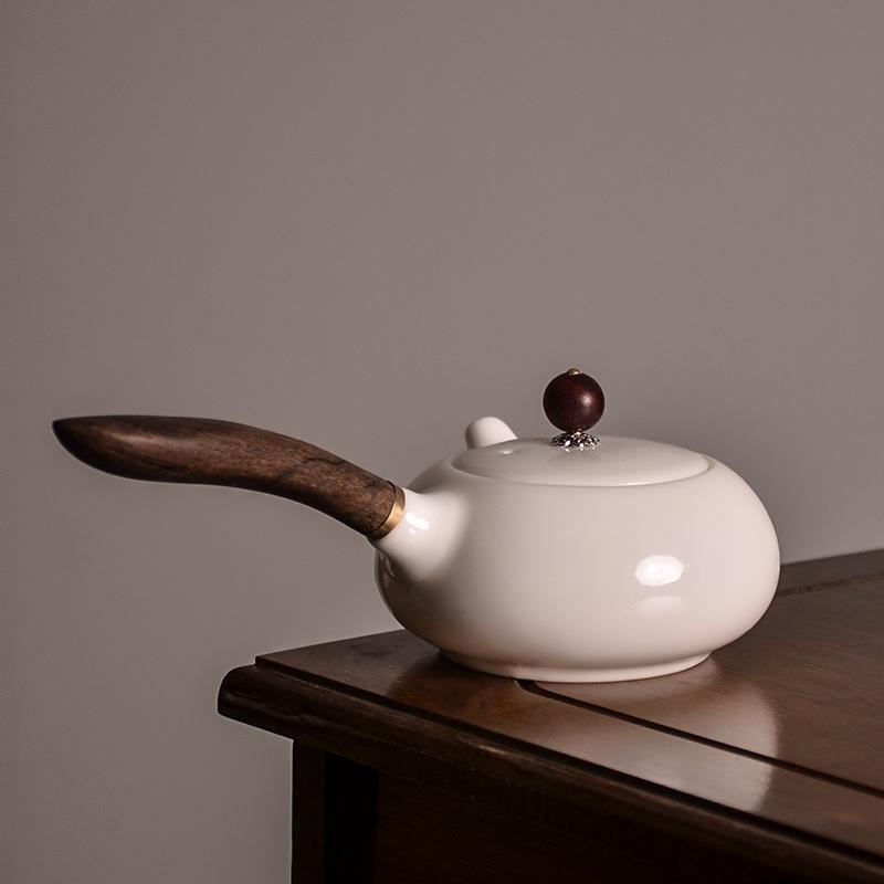 200ml Sheep Fat Jade Porcelain Wooden Handle Side Handle Teapot Ceramic Kung Fu Tea Set