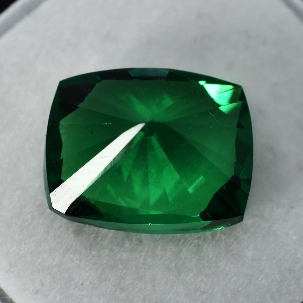 10 Ct NATURAL Garnet CUSHION Shape Green Gemstone