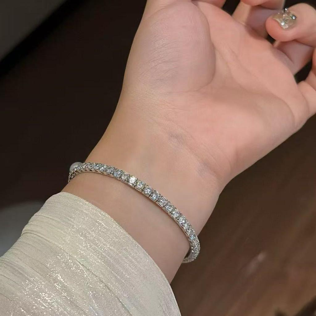 Tahiti Pearl & Zirconia Bracelet, Versatile Korean Design, Perfect Friendship Gift for Women.