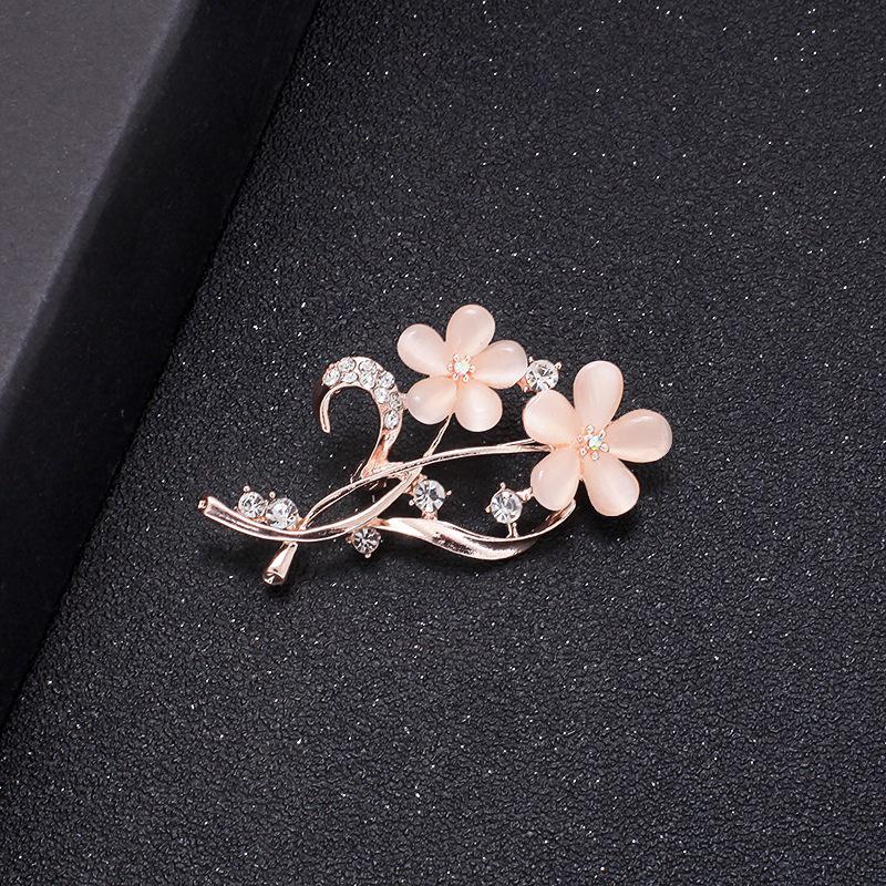 Elegant Peony Brooch: High-End Chinese Style Corsage Pin