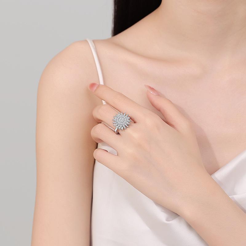 Sunflower Daisy Rotating Open Ring - Women's Decompression Jewelry in Trendy Style
