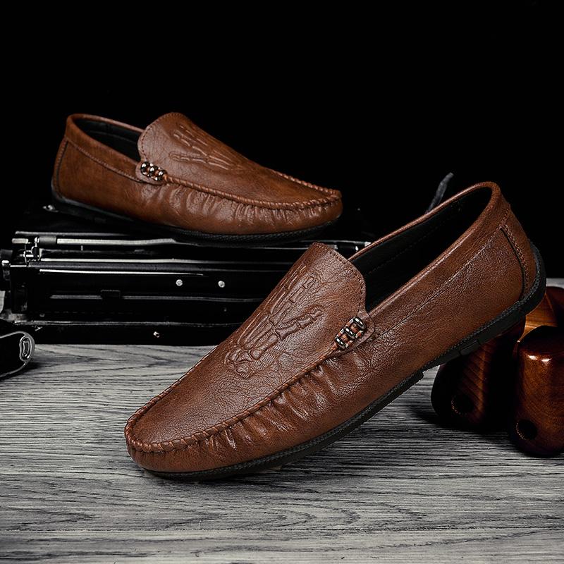 Mode Krokodilmuster Herren Freizeit Schuhe Stilvolle Handgefertigte Herren Slipper Echtes Leder Herren Slipper Bequeme Outdoor Schuhe