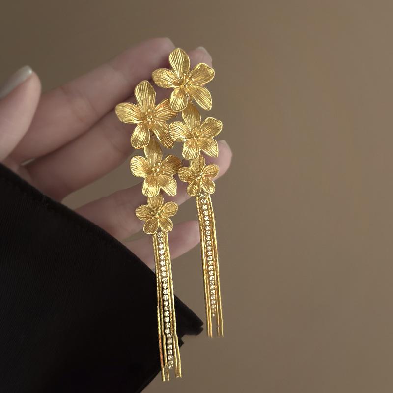 Серьги-кисточки с бриллиантовым цветком, женские ретро-преувеличенные серьги высокого класса, винтажные средневековые серьги