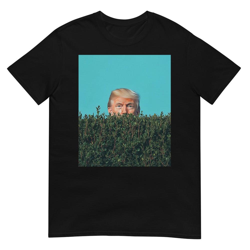 Футболка с графикой «Трамп следит» – Смешная футболка с графическим принтом Трампа 2XL