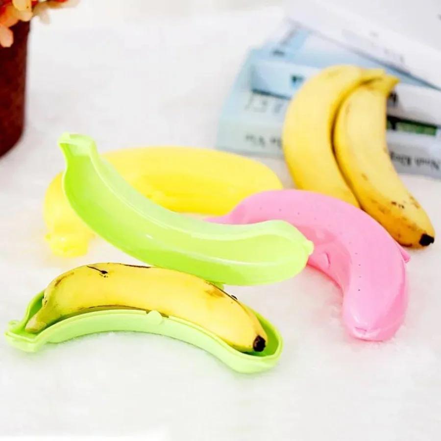 Durable Plastic Banana Storage Box - Portable, Reusable Fruit Container with Clip-On Lid, Ideal for Travel and Outdoor Use