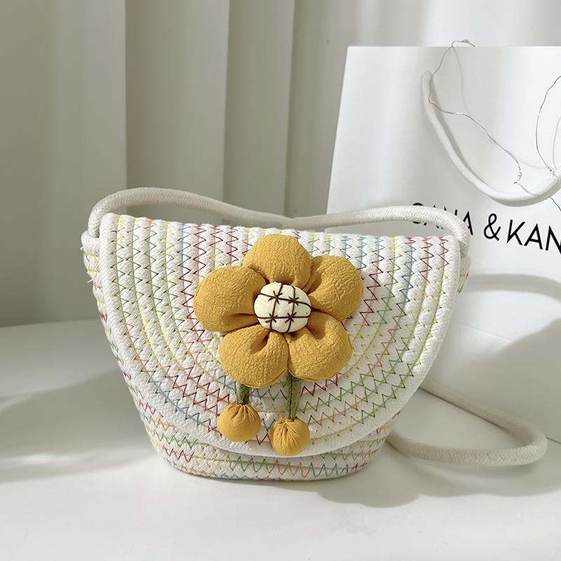 A Small Fresh Style Women's Shoulder Bag Flower Doll Decorated Coin Purse Mobile Phone Bag Woven To Make Young Ladies Love