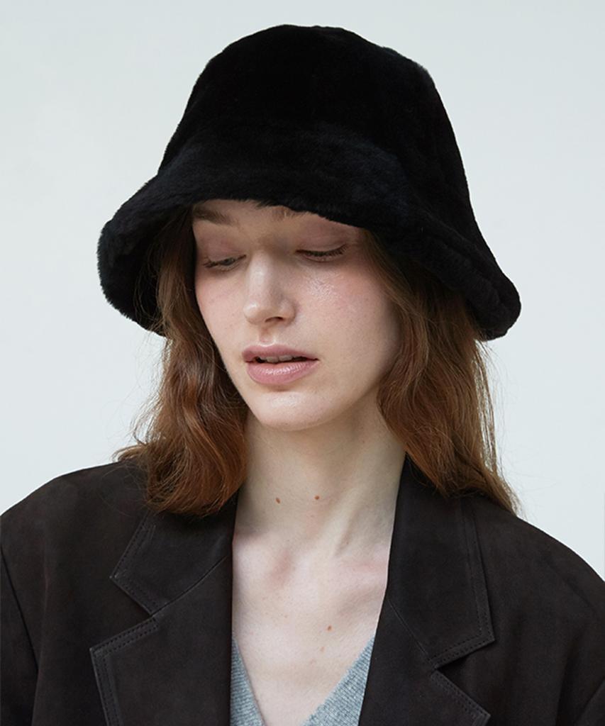 Beleudemaleu Spanish Shearling Mustang Bucket Hat