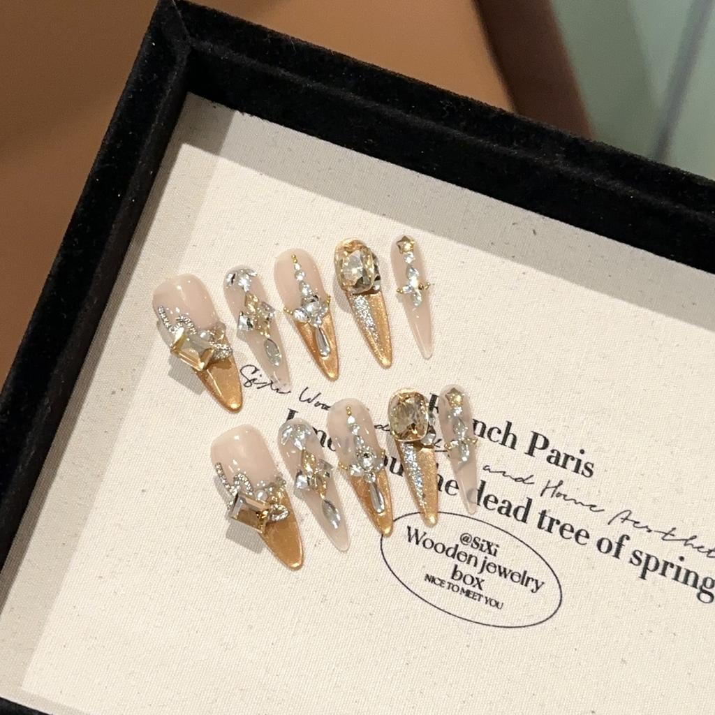 Women Long Press‑On Nails Pure‑Handmade Heavy Craft Golden Cat Eye White Light Luxury Temperament False Nail Patches
