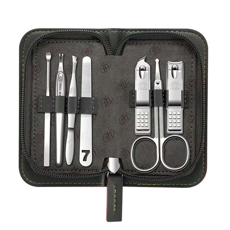 THREE SEVEN 7-Piece Professional Nail Care Kit