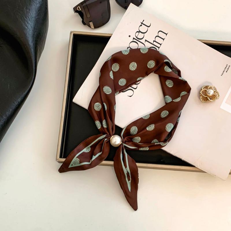 Cashew flower silk scarf new lazy collarbone chain neck protector scarf scarf pearl necklace magnetic buckle silk scarf