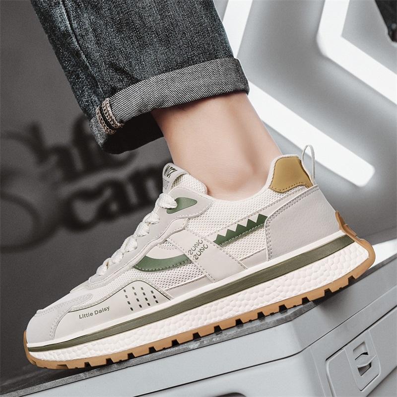 New Fashion Men 's Four Seasons Comfortable Thick Sole Shoes Students BoysTrending Soft Sole Breathable Casual Running Sneakers