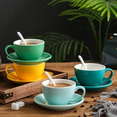 Európsky štýl 300ML jednofarebná kávová šálka a podšálka darček keramická šálka na cappuccino latte sada šálky a podšálky viacfarebná voliteľná