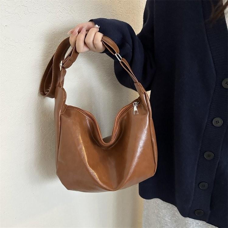 Elegant Soft Pu Baguette Bag For Women Spacious And Trendy For Daily Outfits