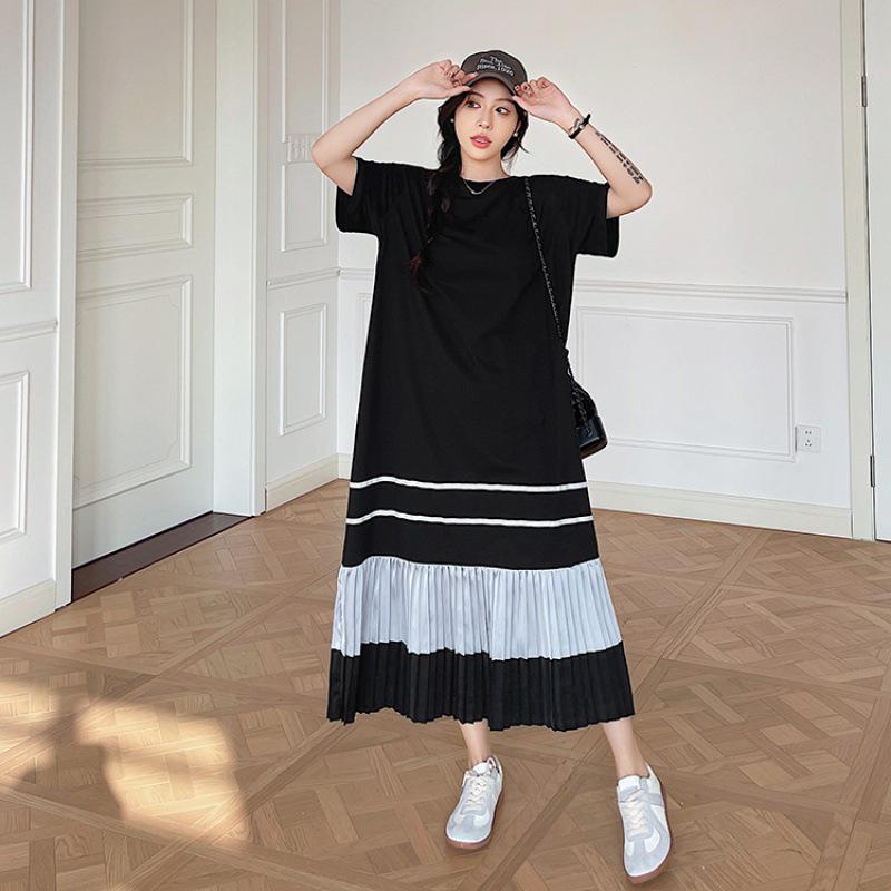 Summer 2025 Women's Plus Size Color Block Pleated Skirt Dress - Short Sleeve Trendy Design