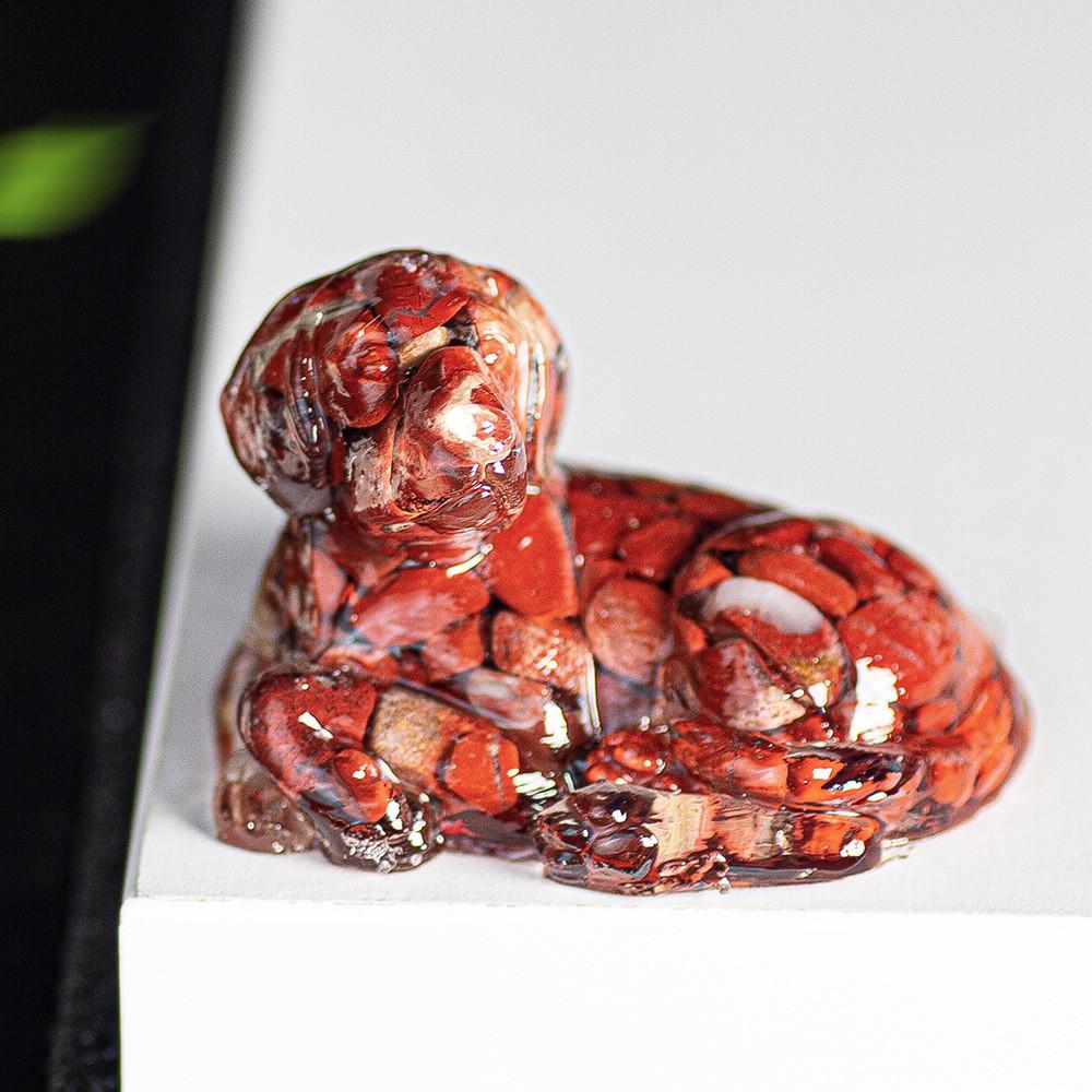 Resin Filled Natural Crystal Dog Figurine With Warm Heart Pet Decor For Gift Giving
