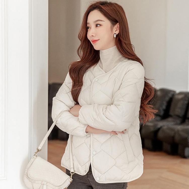 

Women Winter Short Down Jacket Lightweight Diamond Quilted Puffer Coat Soft Warm Comfortable Slim Plus Size Round Neck Button Up XL белый