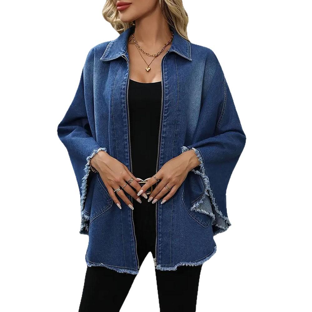 Blaue Used-Denimjacke mit rohem Saumdetail