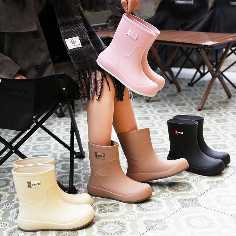 Women's Rain Shoes Rain Boots Medium Tube Velvet Warm Water Shoes Non-slip Waterproof Fashion Rubber Shoes