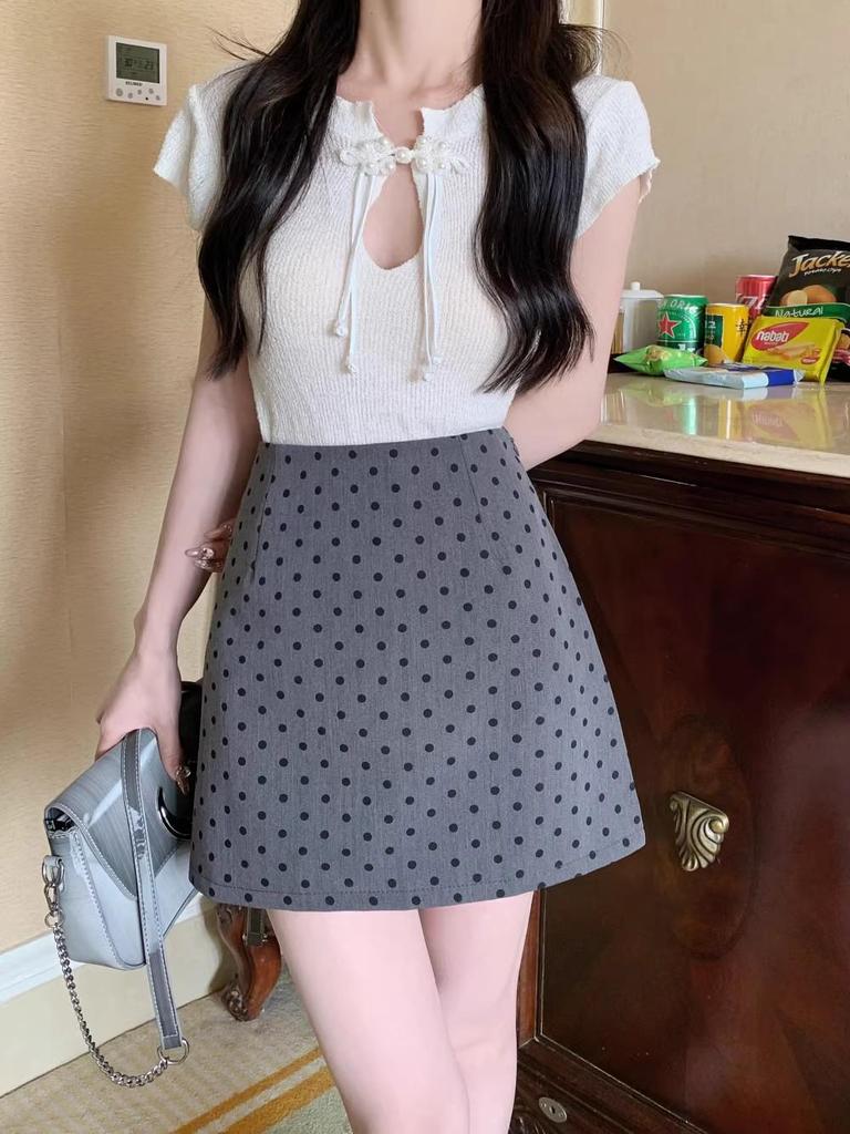 Damen Plus Size Schwarzer gepunkteter A-Linien-Kurzrock - Vielseitig, Hüftbetont, Petite-Freundlich für Frühling/Herbst