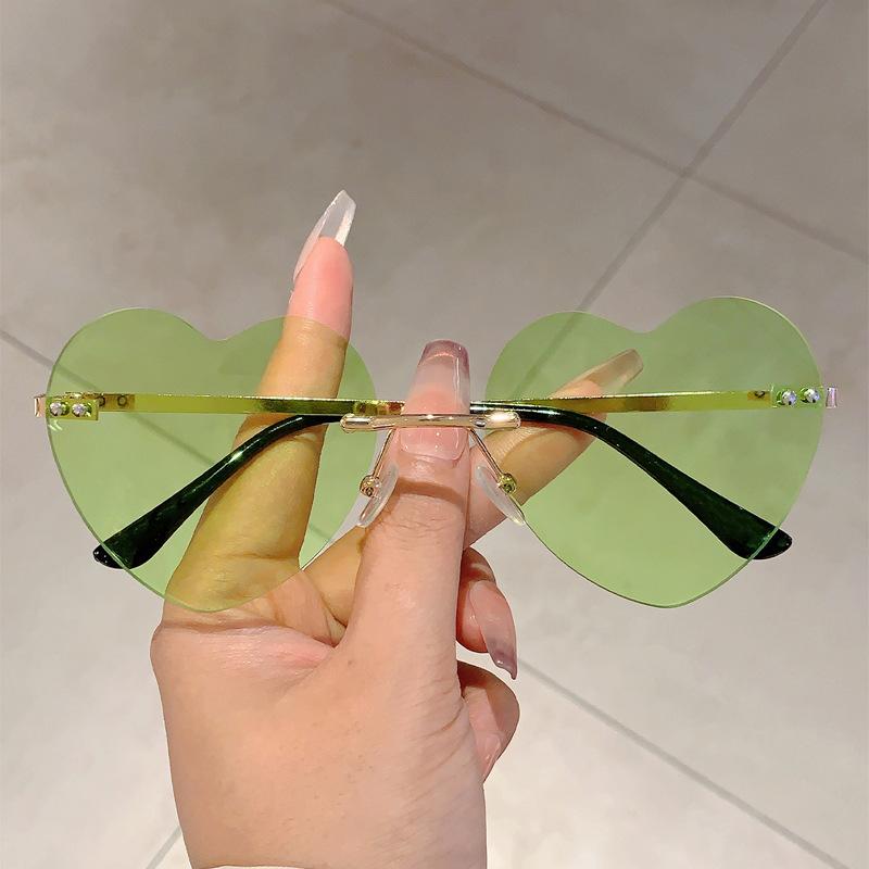 

Rimless Love Heart Sunglasses Women For Men Luxury Brand Designer Vintage Punk Cute Candy Hip Hop Sun Glasses Uv400