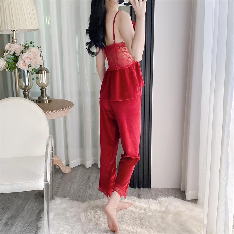 Autumn and winter golden velvet butterfly pajamas women's sexy suspender trousers robe three-piece bathrobe loungewear live broadcast